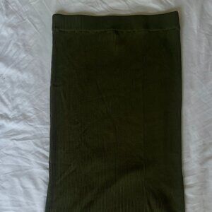 Fitted Midi Green Skirt